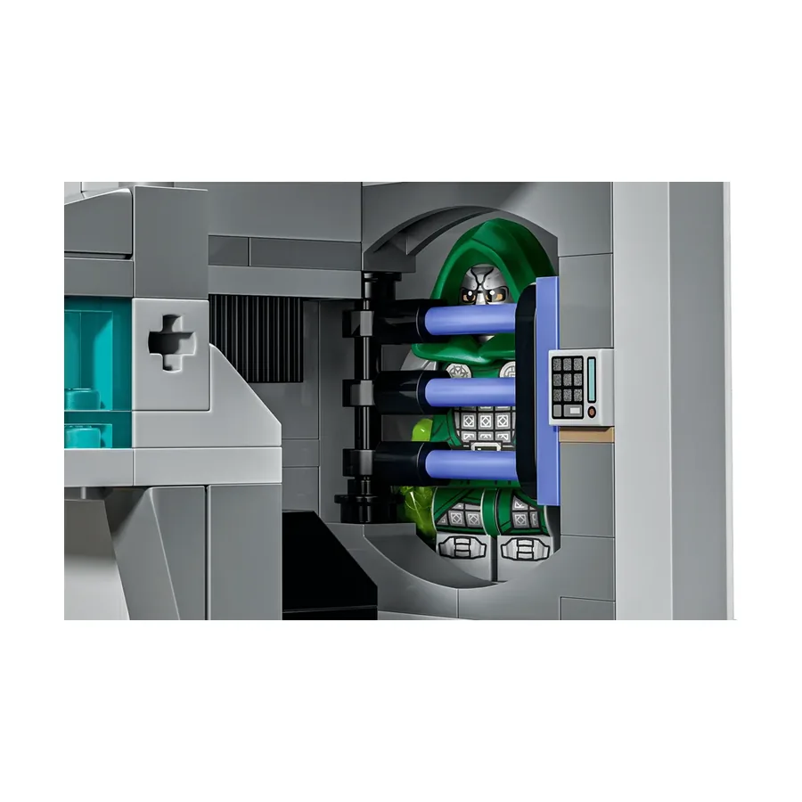 LEGO Marvel Avengers: Doomsday New Avengers Tower (76352), view 5