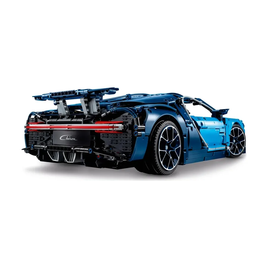 LEGO Technic Bugatti Chiron (42083), view 3