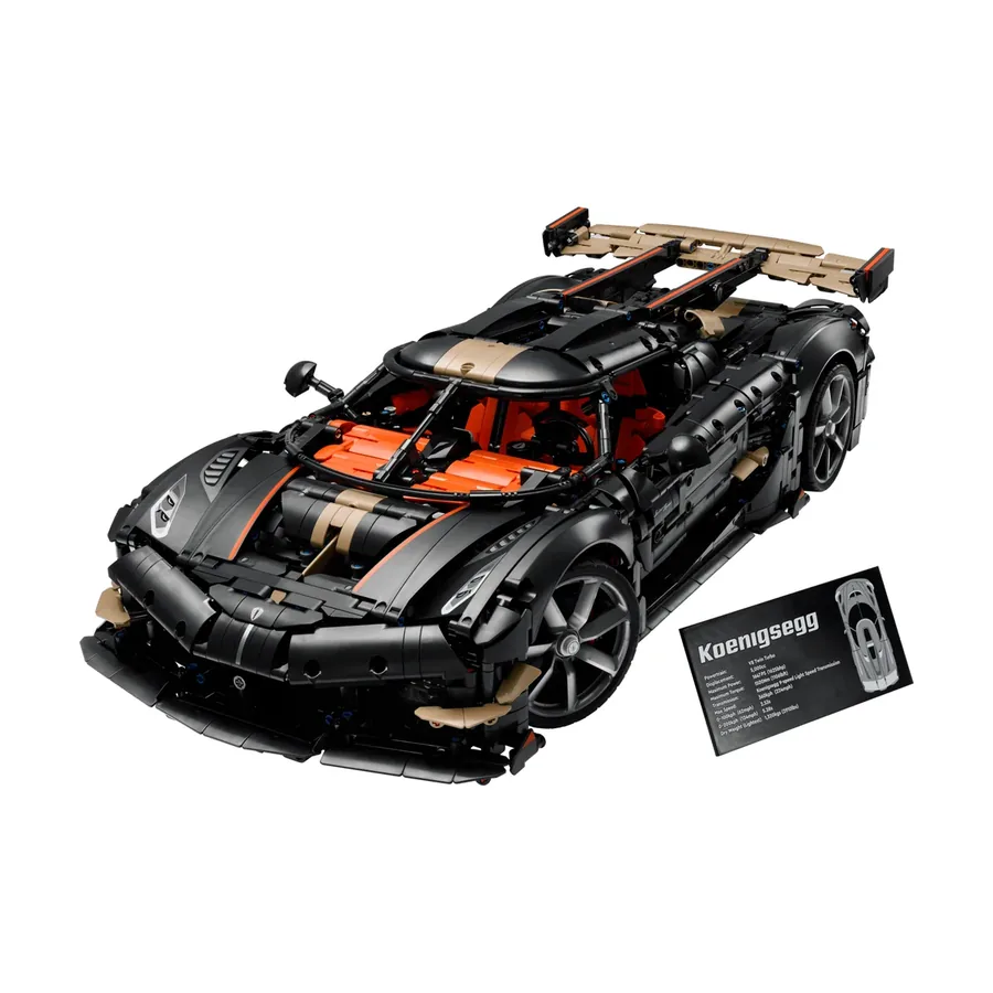 LEGO Technic Koenigsegg Sadair's Spear Megacar (42232), front view