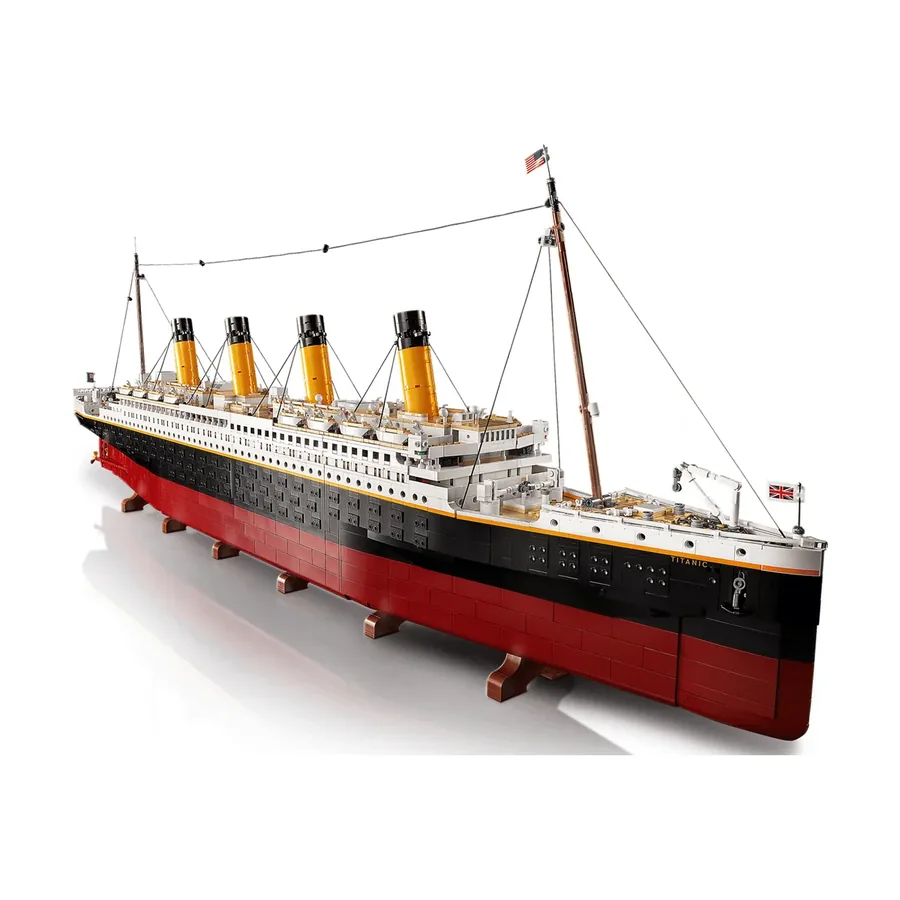 LEGO Icons Titanic (10294), view 2